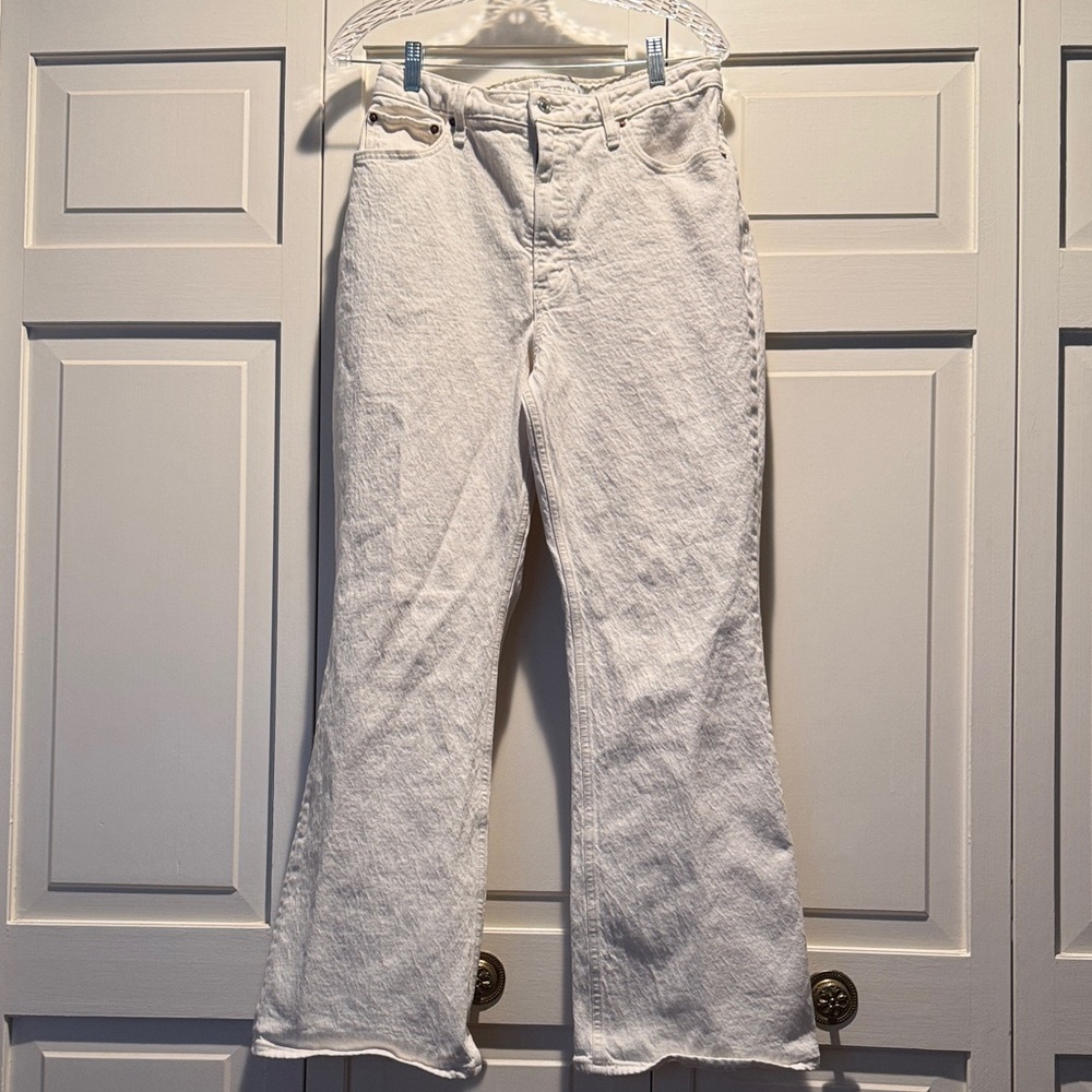 Abercrombie & Fitch ecru Flare Jeans